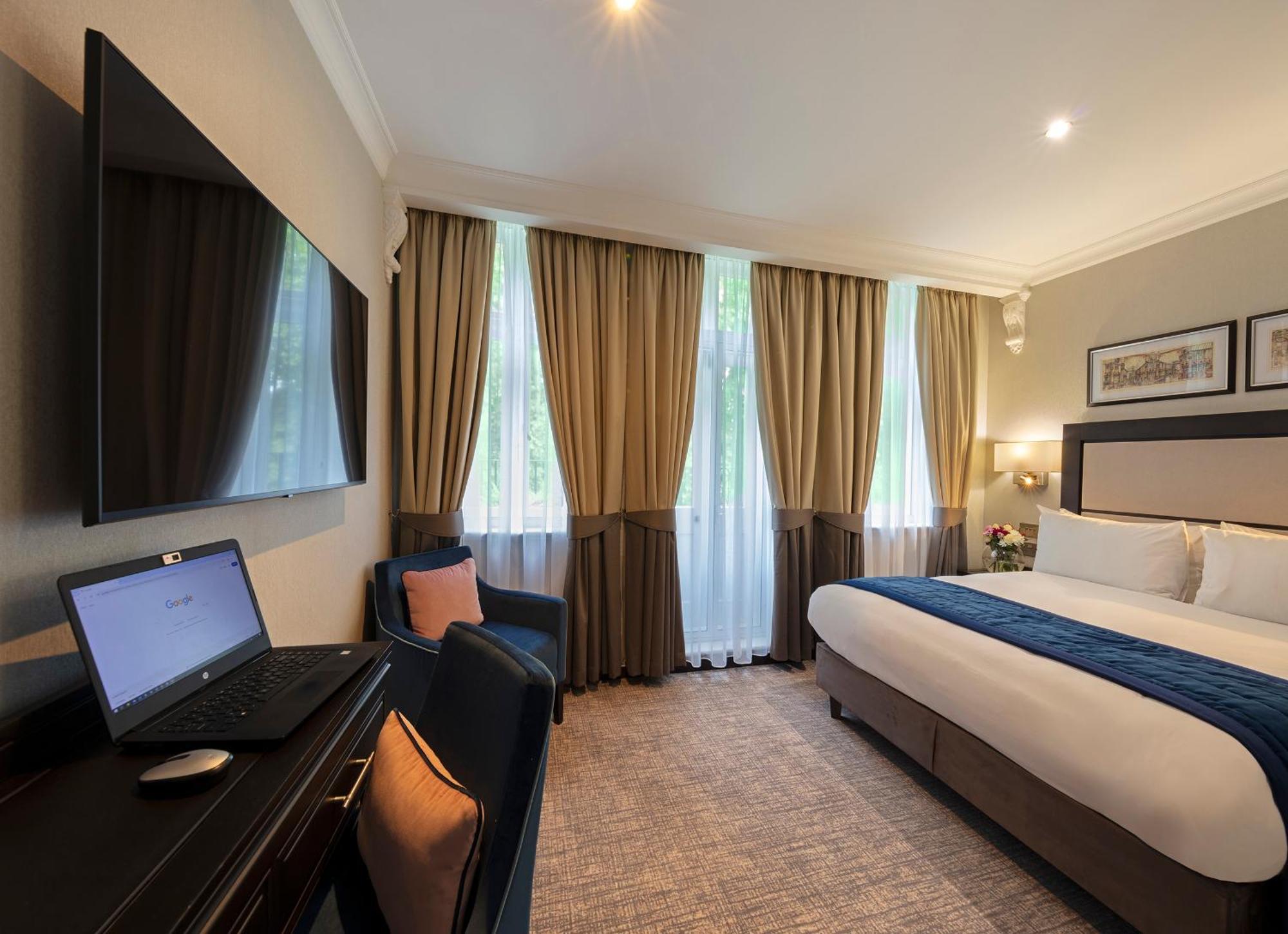 Wellington Hotel By Blue Orchid Londra Esterno foto