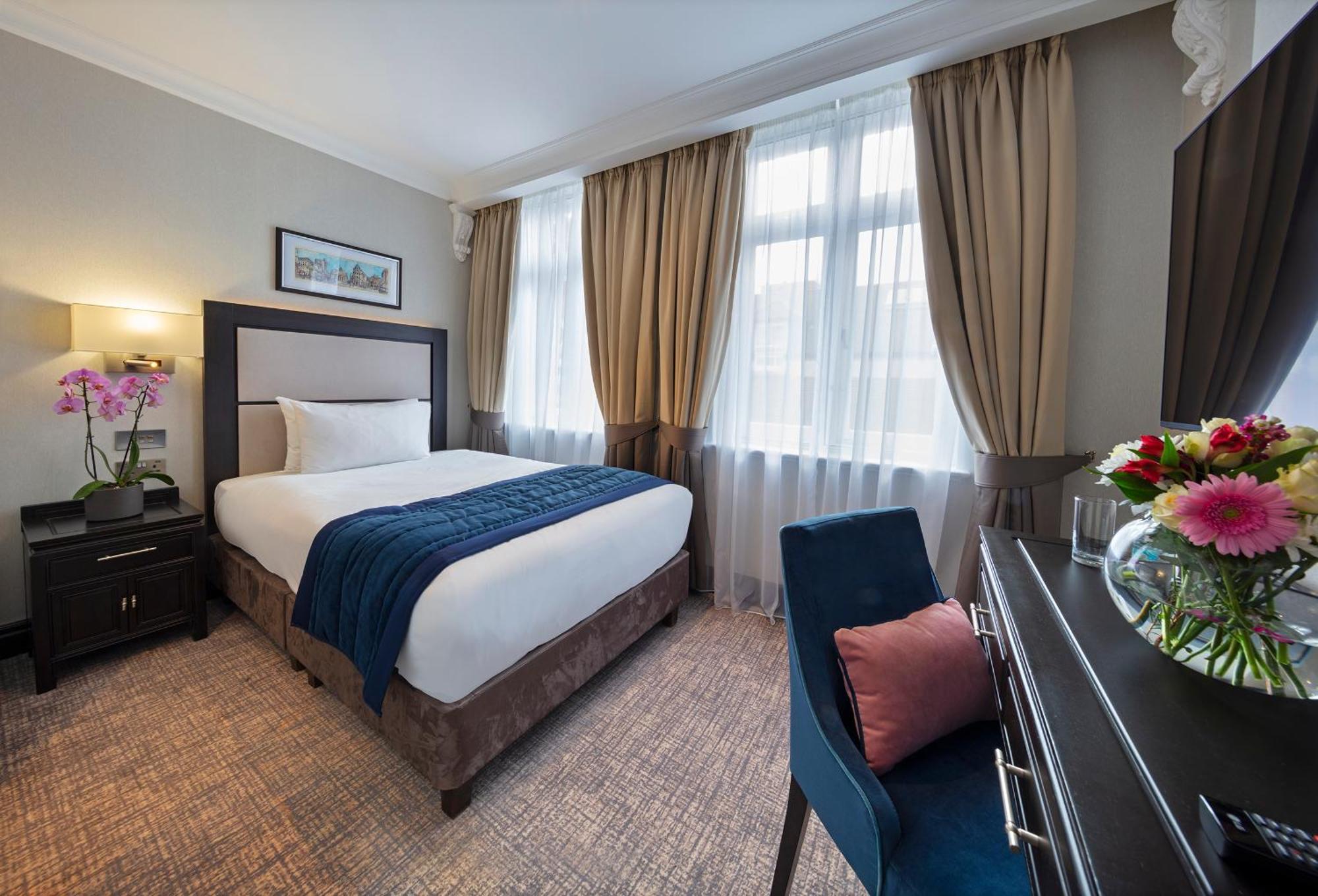 Wellington Hotel By Blue Orchid Londra Esterno foto