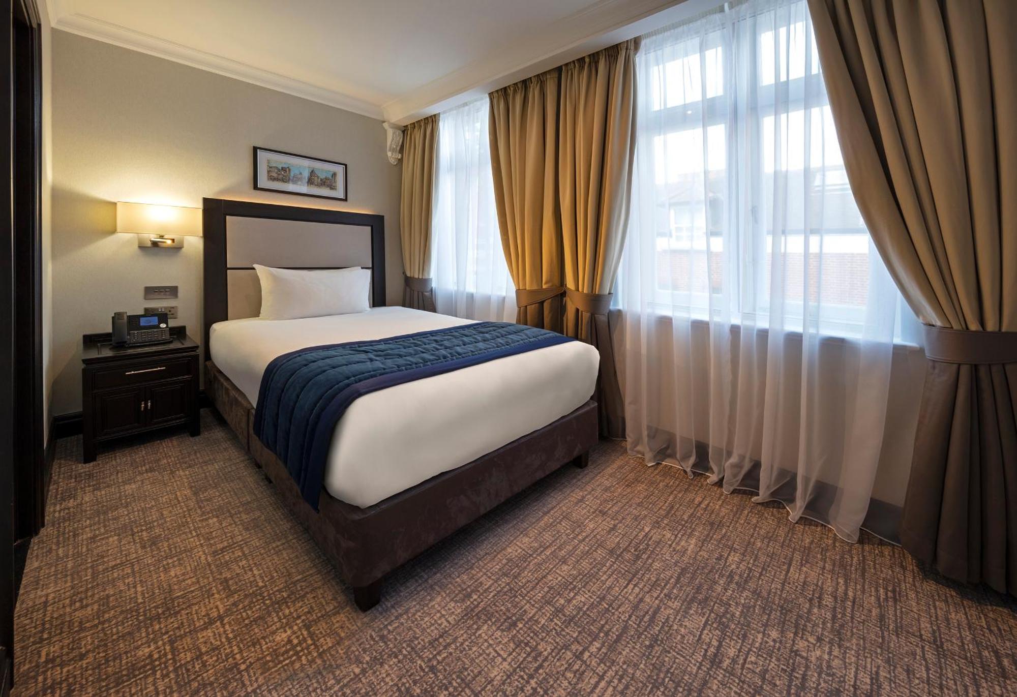 Wellington Hotel By Blue Orchid Londra Esterno foto