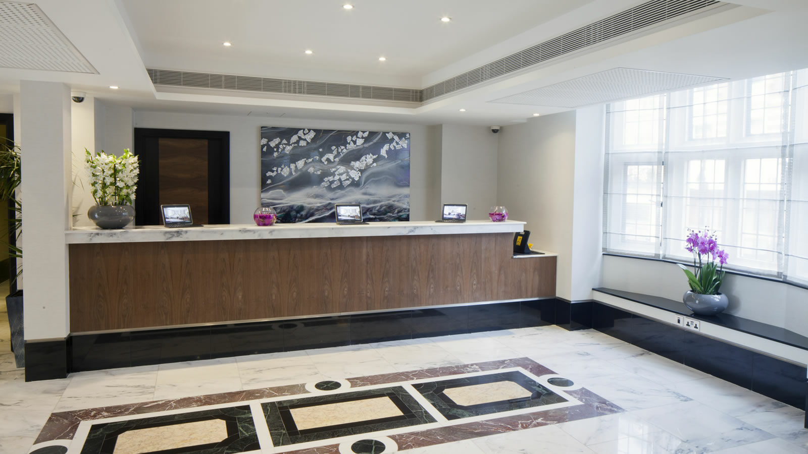 Wellington Hotel By Blue Orchid Londra Esterno foto